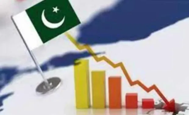 short essay on economic crisis of pakistan