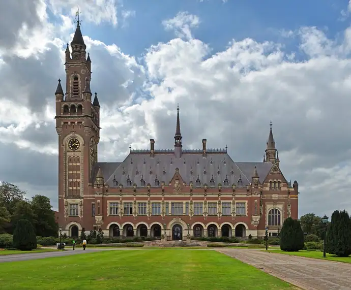 top 10 richest countries in Europe